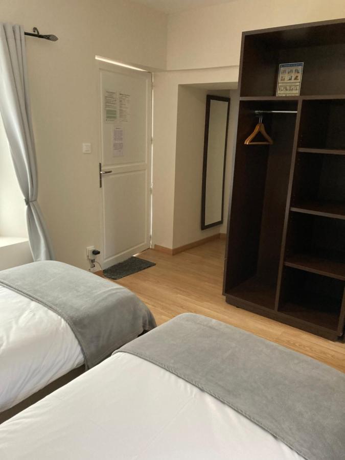 Hotel Le Saint Patrice Bayeux Bagian luar foto