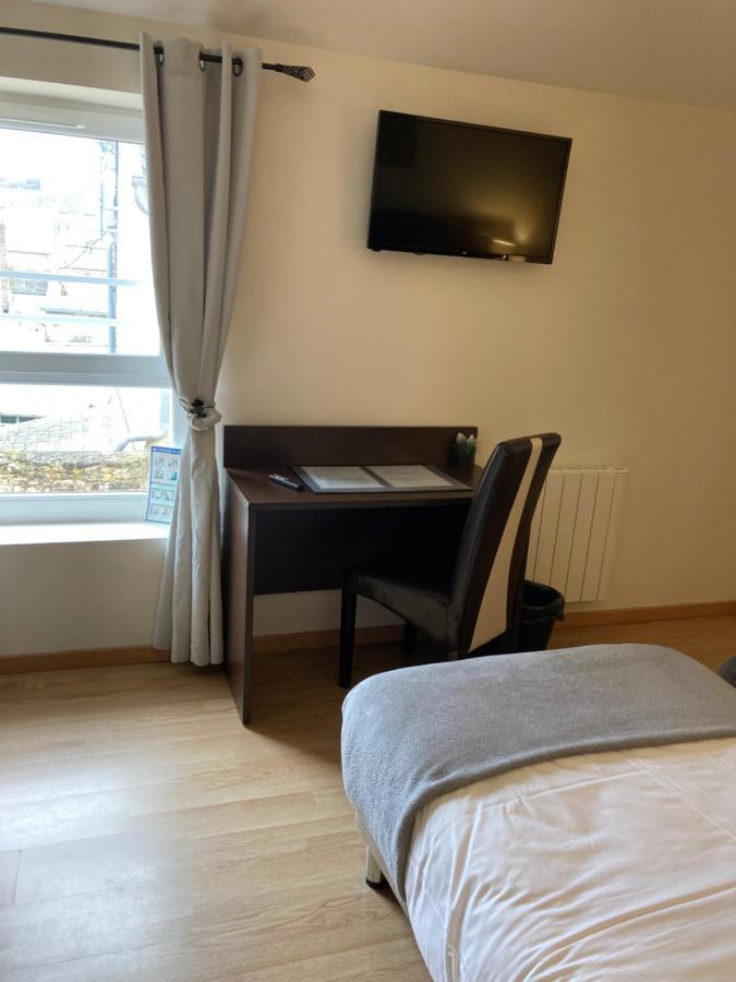 Hotel Le Saint Patrice Bayeux Bagian luar foto