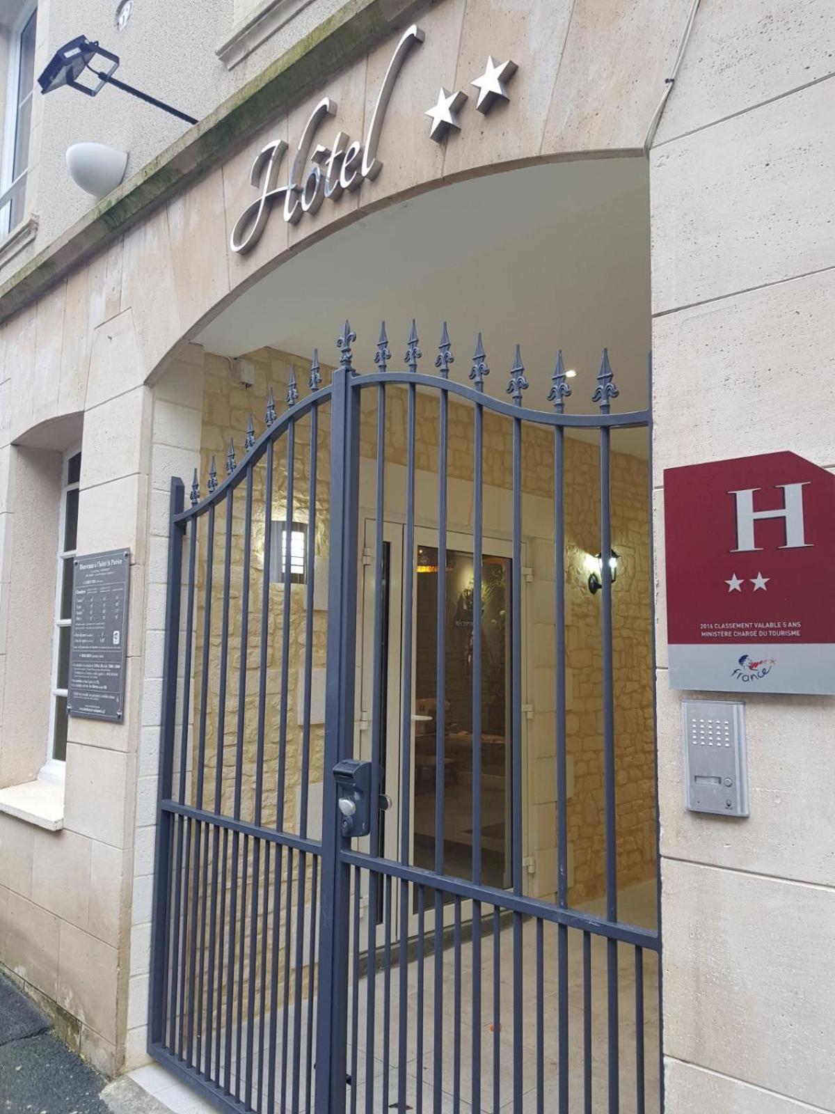Hotel Le Saint Patrice Bayeux Bagian luar foto